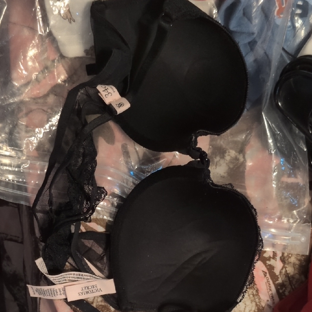 Victoria's Secret Elegant Black Bra